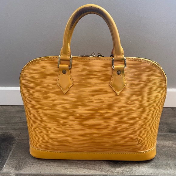 Louis Vuitton Yellow Epi Alma Handbag - Picture 1 of 17